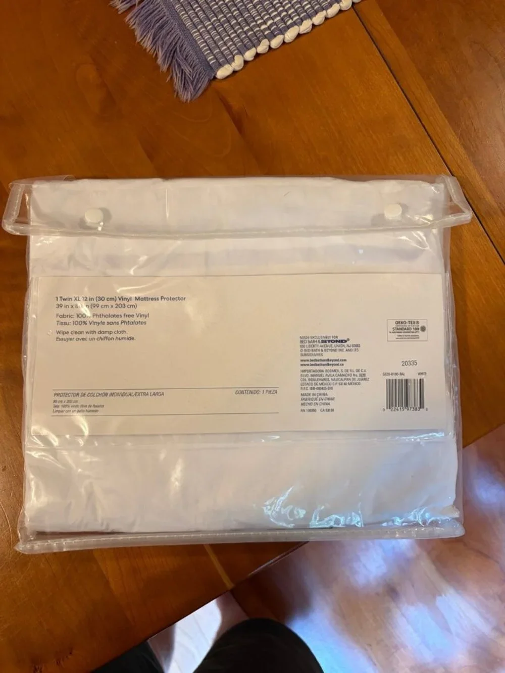 Simply Essential Vinyl Mattress Protector Twin XL white size 39x80 in brand new